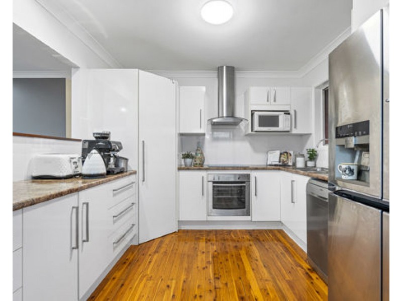 14 Trident Street, Mansfield QLD 4122