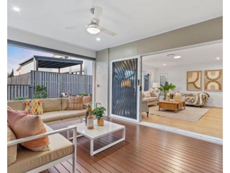 16 Panorama Street, Rochedale QLD 4123