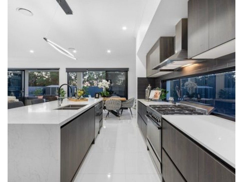 68 Frangipani Street, Rochedale QLD 4123