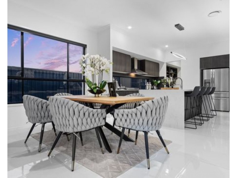 68 Frangipani Street, Rochedale QLD 4123