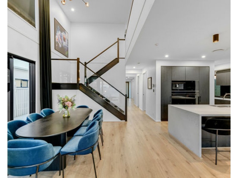 98 Fisher Street, Rochedale QLD 4123