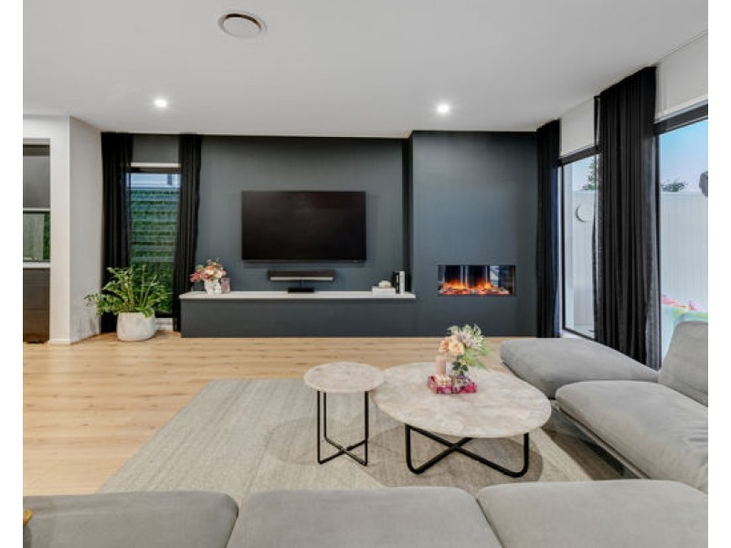 98 Fisher Street, Rochedale QLD 4123