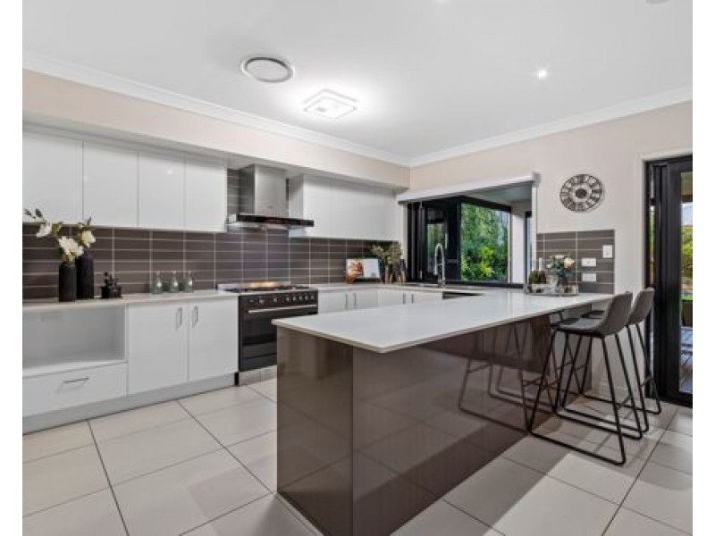 7 English Place, Rochedale QLD 4123