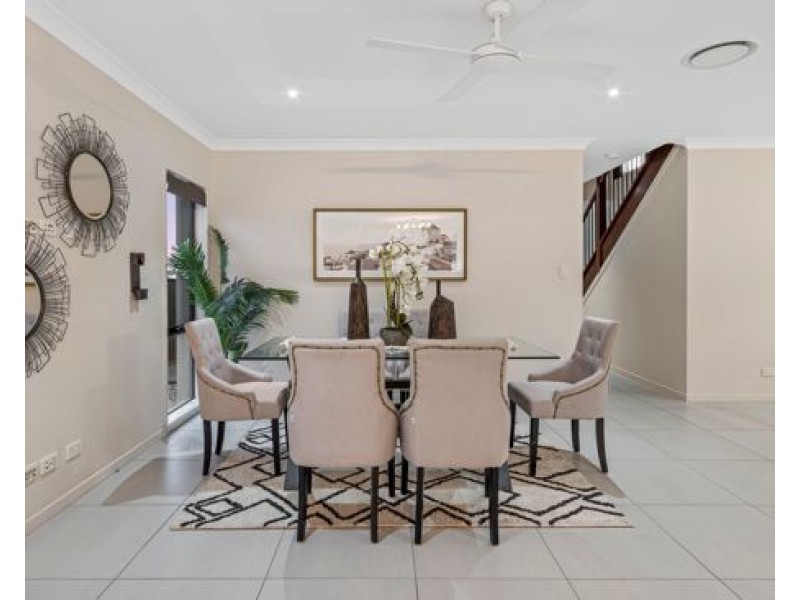7 English Place, Rochedale QLD 4123