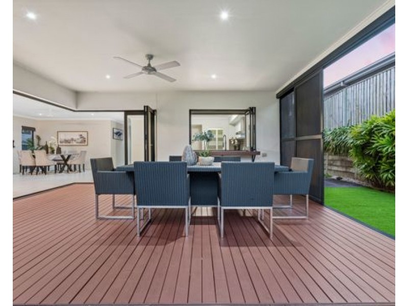 7 English Place, Rochedale QLD 4123