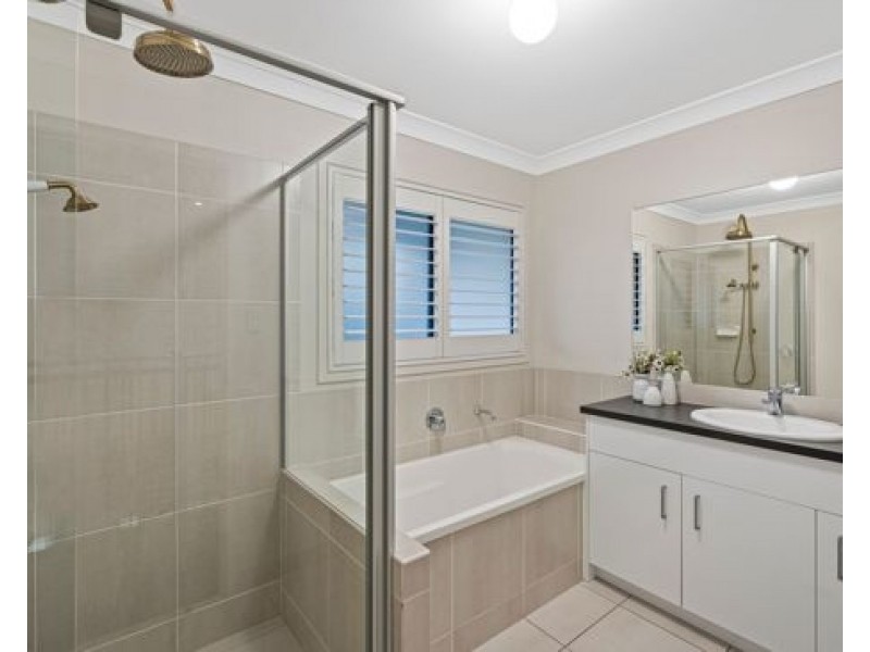 7 English Place, Rochedale QLD 4123