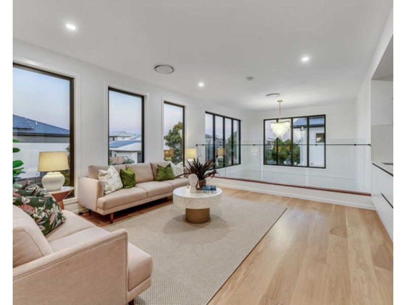 29 Parolin Parade, Rochedale QLD 4123