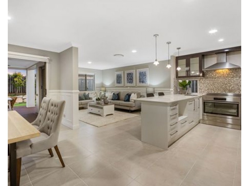 115 Cooper Crescent, Rochedale QLD 4123