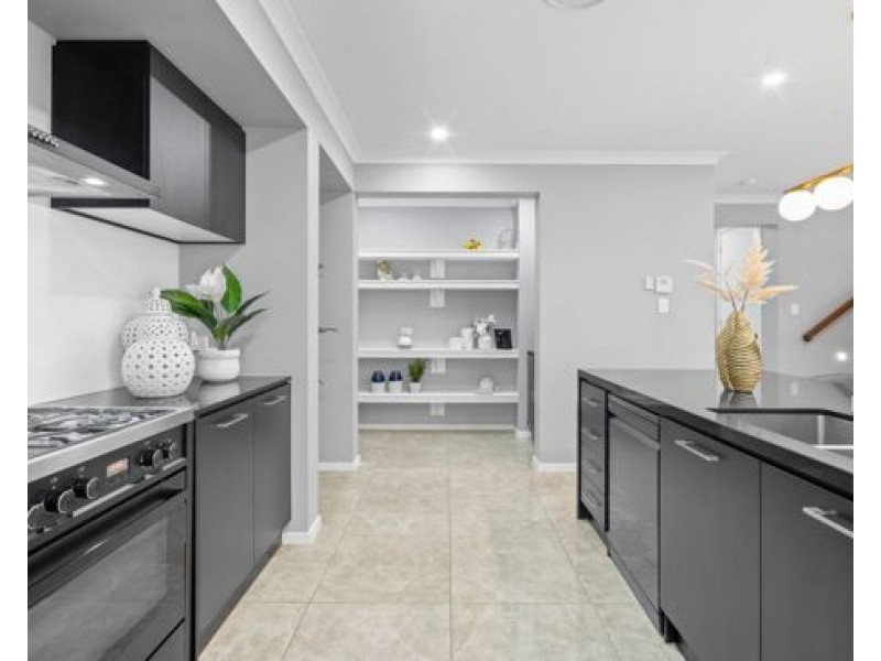 8 Levoh Street, Rochedale QLD 4123