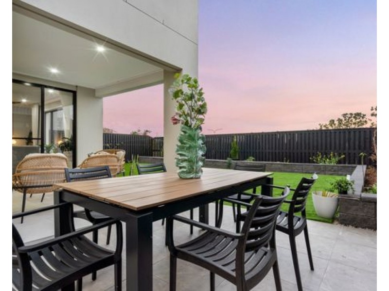 8 Levoh Street, Rochedale QLD 4123