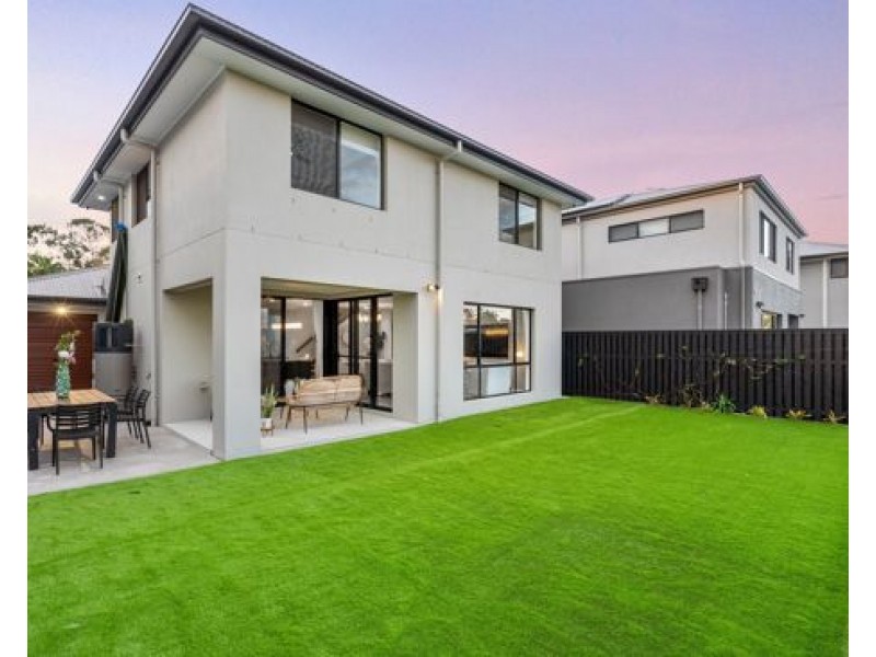 8 Levoh Street, Rochedale QLD 4123