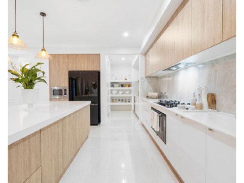 17 Daniel Drive, Rochedale QLD 4123