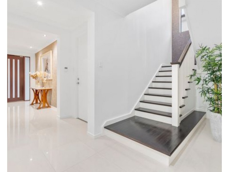 17 Daniel Drive, Rochedale QLD 4123