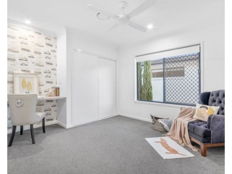 17 Daniel Drive, Rochedale QLD 4123