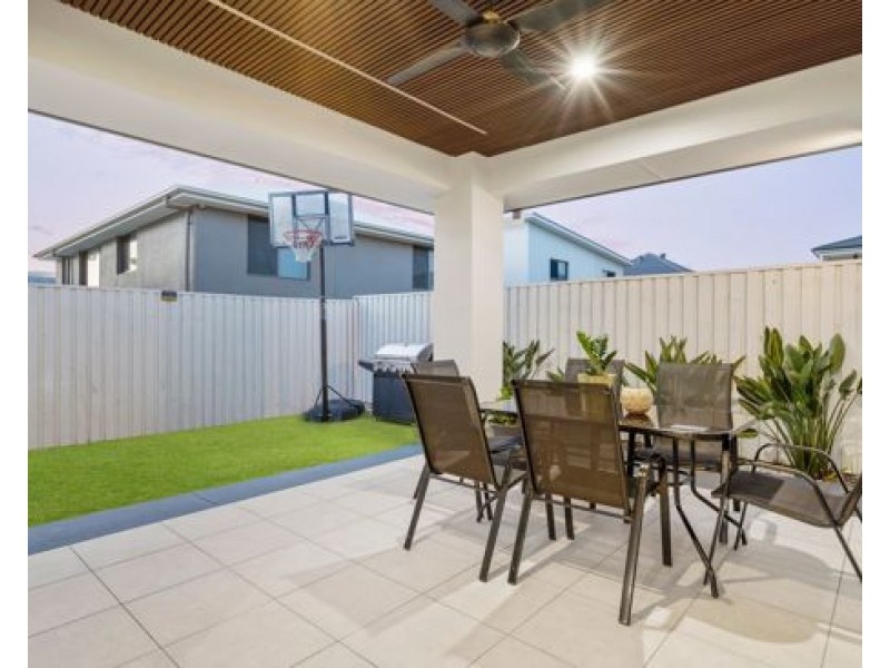 17 Daniel Drive, Rochedale QLD 4123