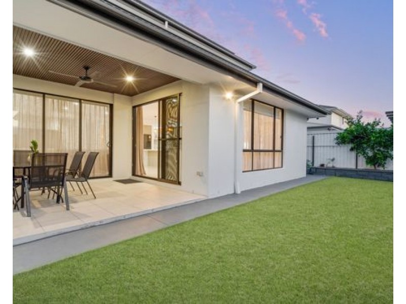 17 Daniel Drive, Rochedale QLD 4123