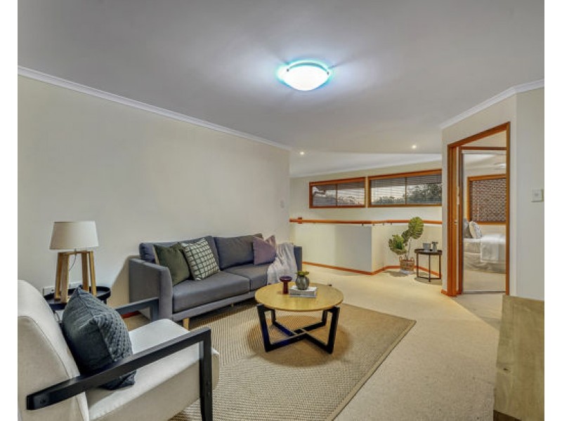 33 White Cedar Circuit, Stretton QLD 4116