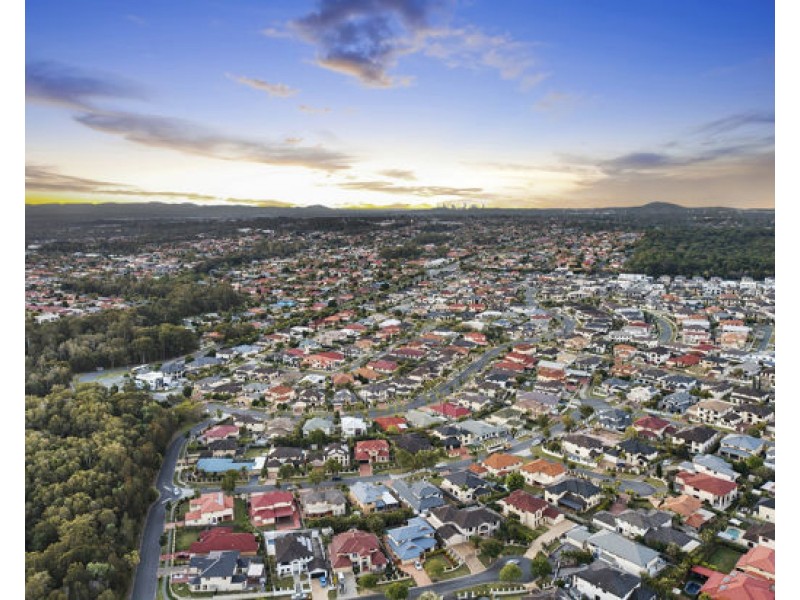 33 White Cedar Circuit, Stretton QLD 4116