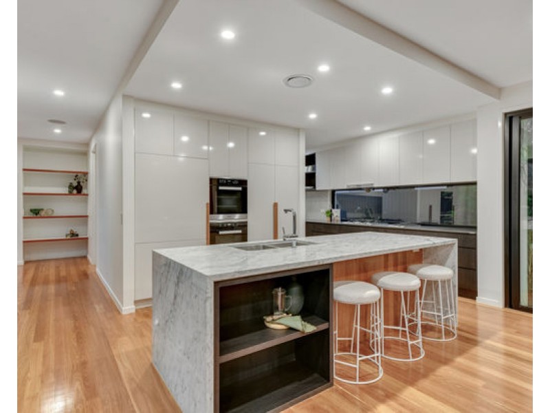 4 Osprey Lane, Rochedale QLD 4123