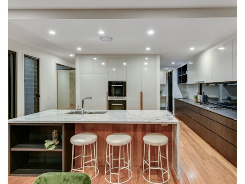 4 Osprey Lane, Rochedale QLD 4123