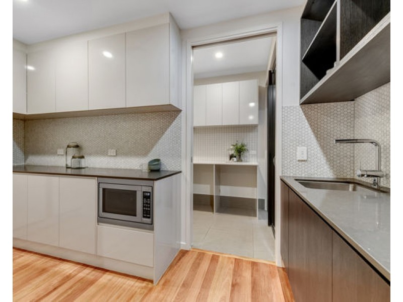 4 Osprey Lane, Rochedale QLD 4123