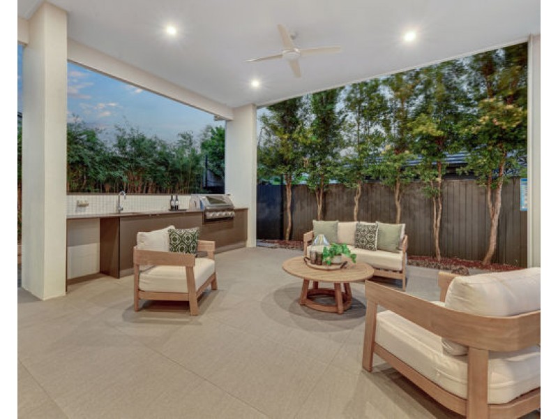 4 Osprey Lane, Rochedale QLD 4123