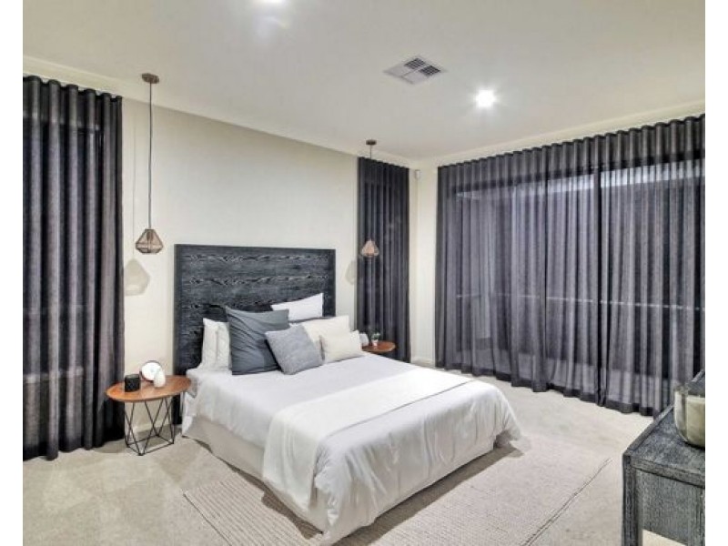 71 Finch Parade, Rochedale QLD 4123