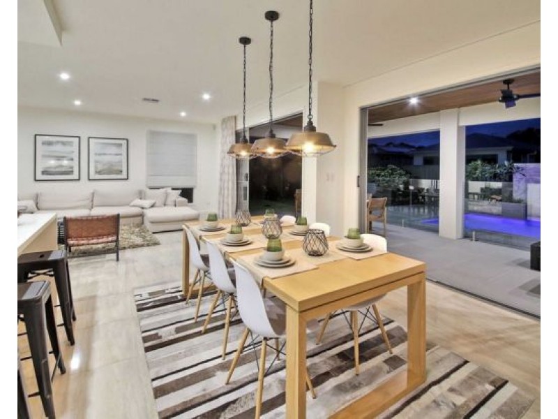 71 Finch Parade, Rochedale QLD 4123