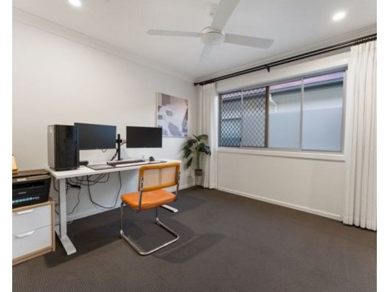 98 Hillcrest Street, Rochedale QLD 4123