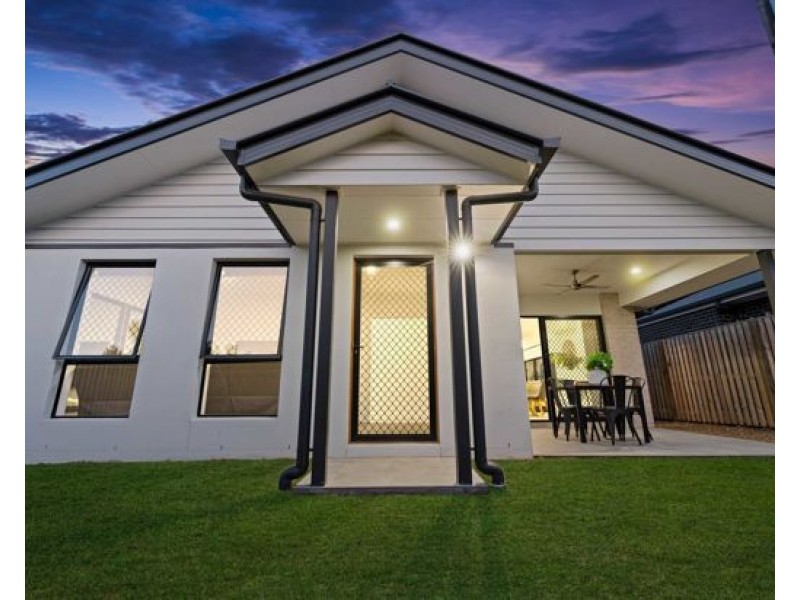 59 Macadamia Circuit, Park Ridge QLD 4125