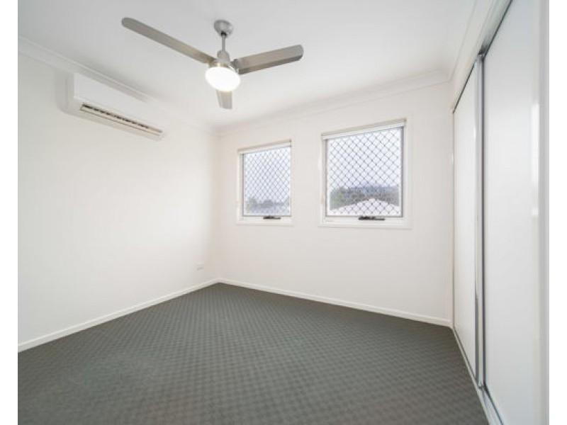 2/33 Inigo Way, Augustine Heights QLD 4300