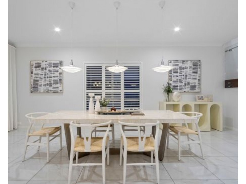 6 Frangipani Street, Rochedale QLD 4123