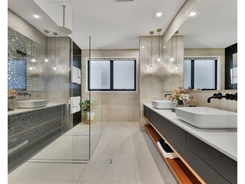 42 Dell Street, Rochedale QLD 4123