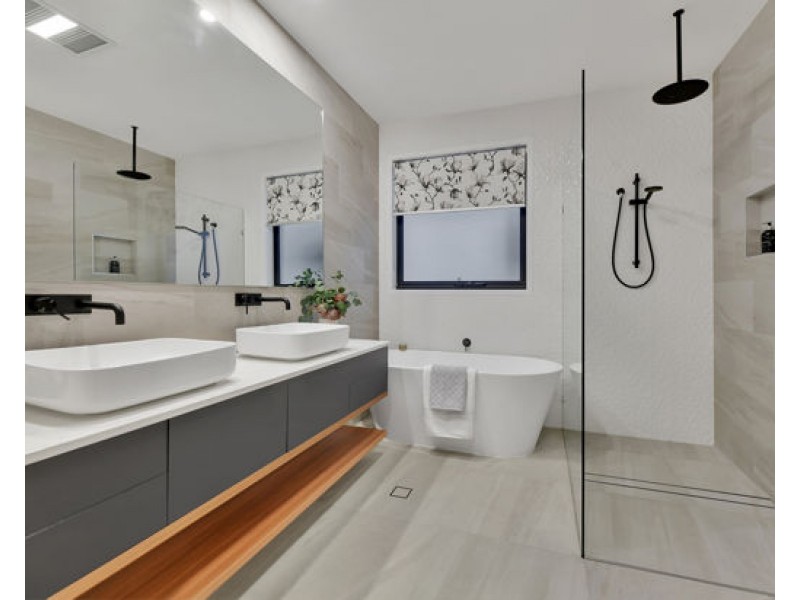 42 Dell Street, Rochedale QLD 4123