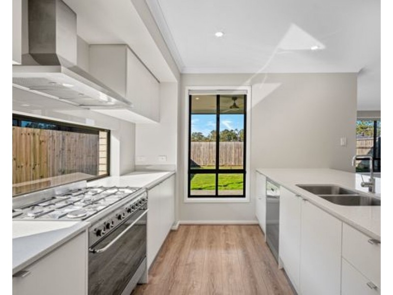 121 Teal Circuit, Greenbank QLD 4124