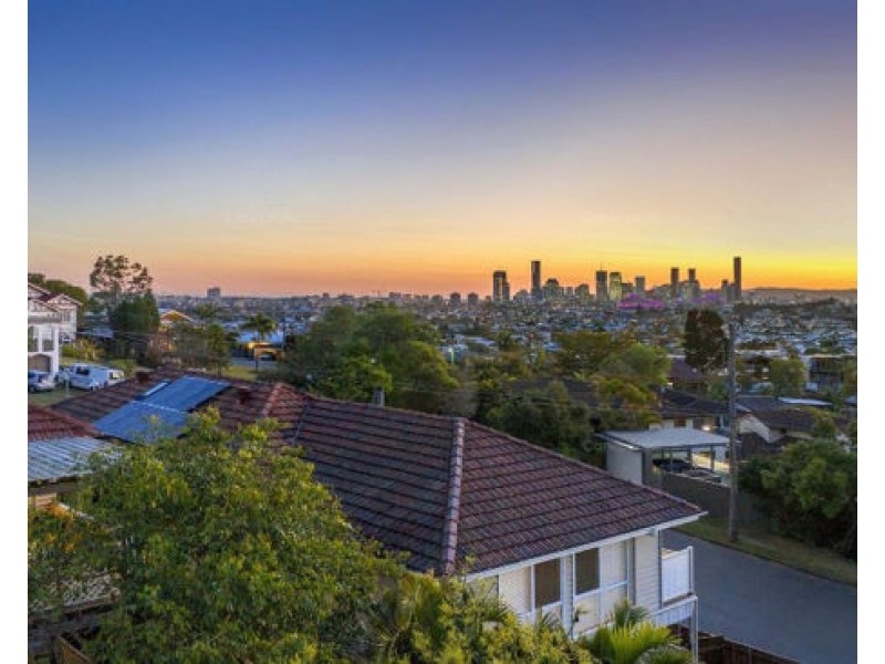 4 Suvla Street, Balmoral QLD 4171