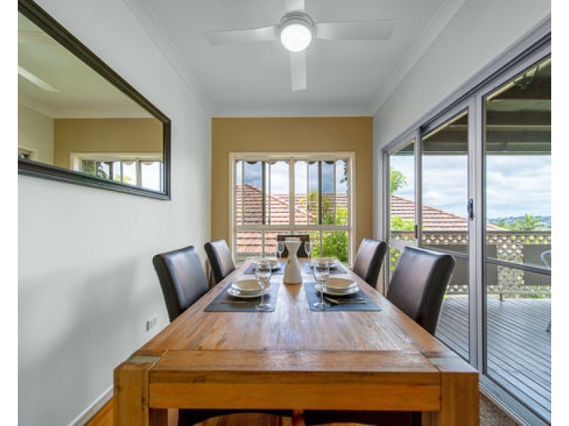 4 Suvla Street, Balmoral QLD 4171