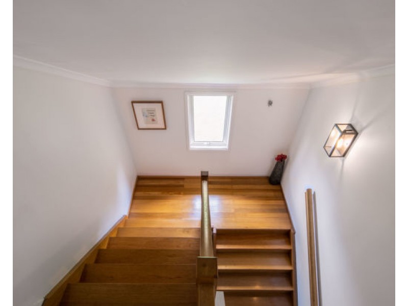 4 Suvla Street, Balmoral QLD 4171