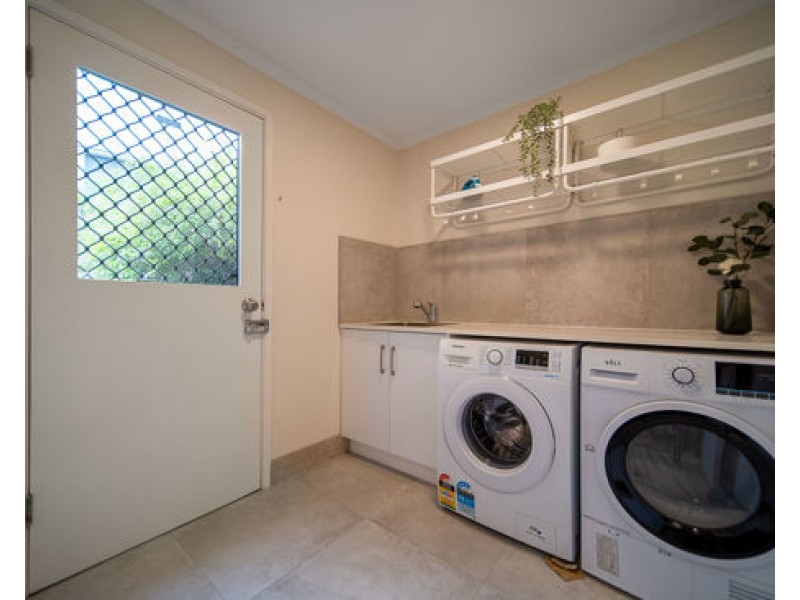 4 Suvla Street, Balmoral QLD 4171