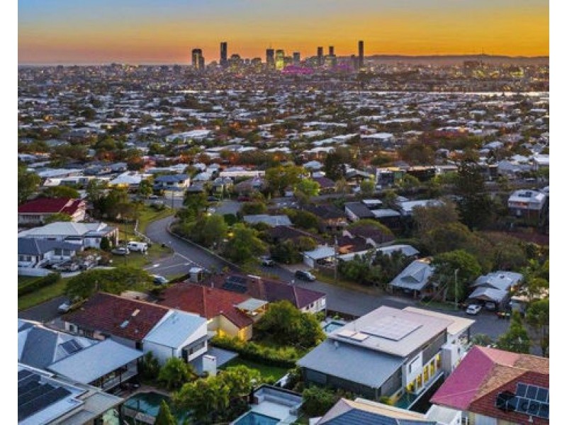 4 Suvla Street, Balmoral QLD 4171