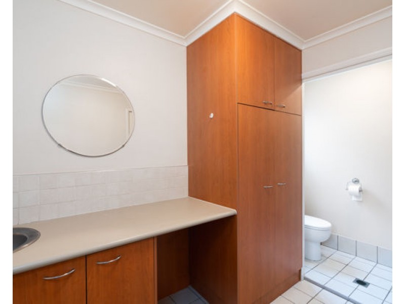 4 Caravonica Court, Calamvale QLD 4116