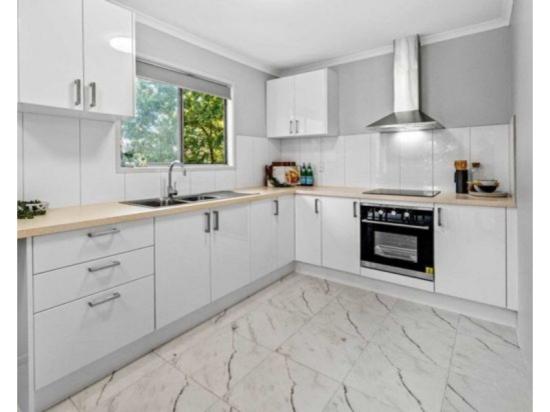 6 Dowden Street, Goodna QLD 4300