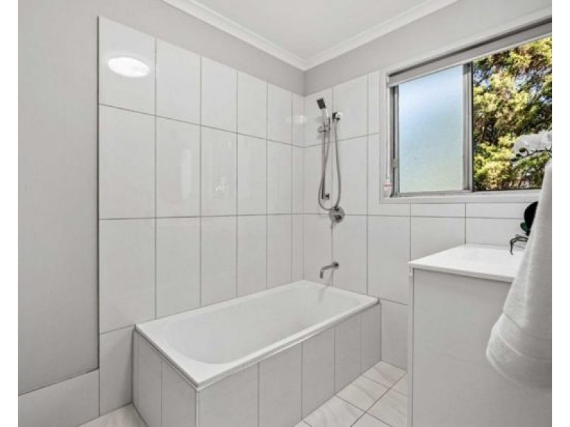 6 Dowden Street, Goodna QLD 4300