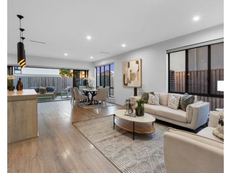 16 Willow Way, Rochedale QLD 4123