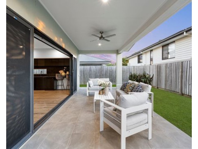 16 Willow Way, Rochedale QLD 4123