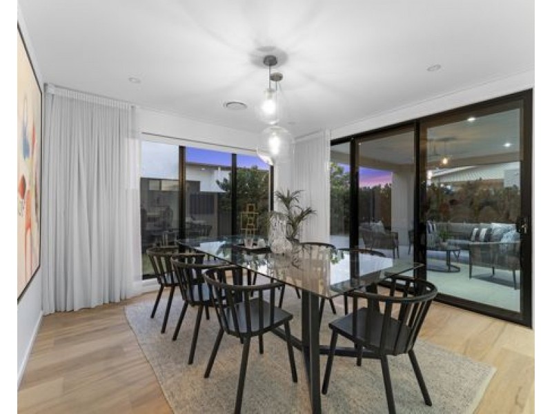 11 Oscar Drive, Rochedale QLD 4123