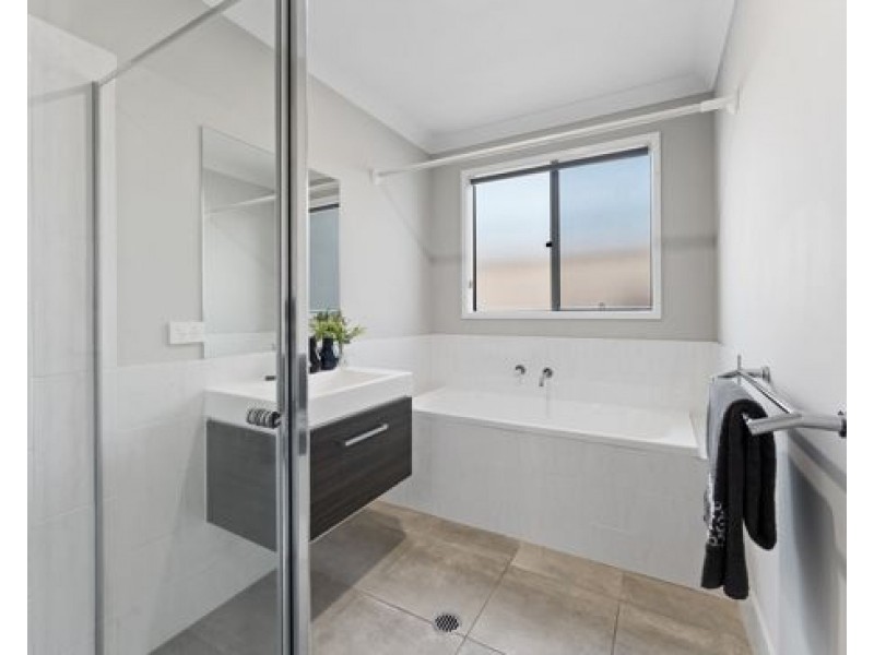 68 Royal Crescent, Rochedale QLD 4123