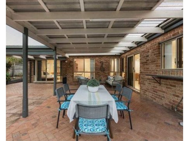 33 Oakmont Street, Carindale QLD 4152