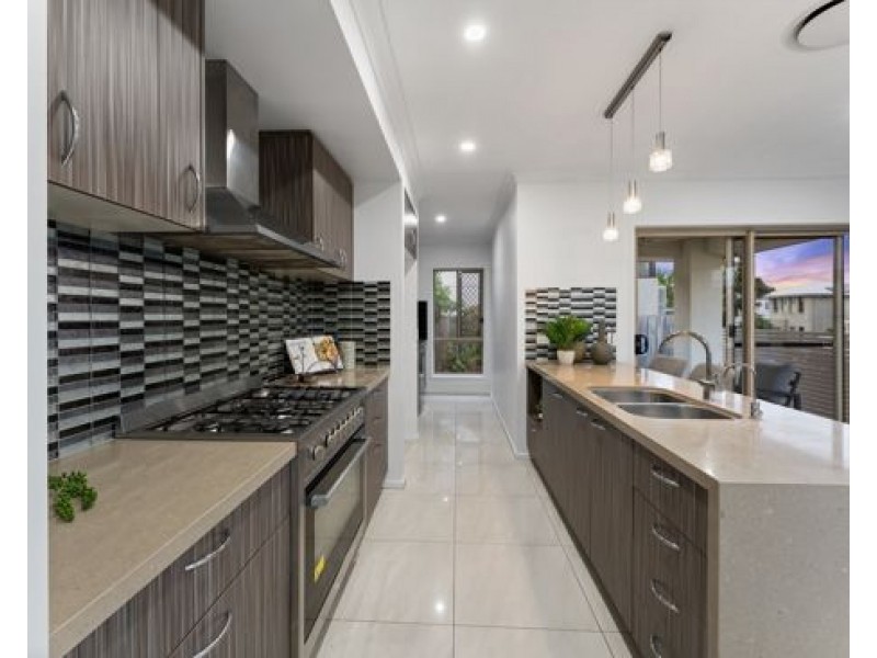 63 Phoenix Street, Rochedale QLD 4123