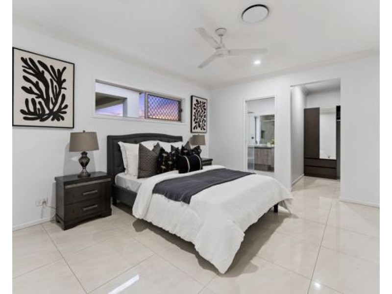 63 Phoenix Street, Rochedale QLD 4123